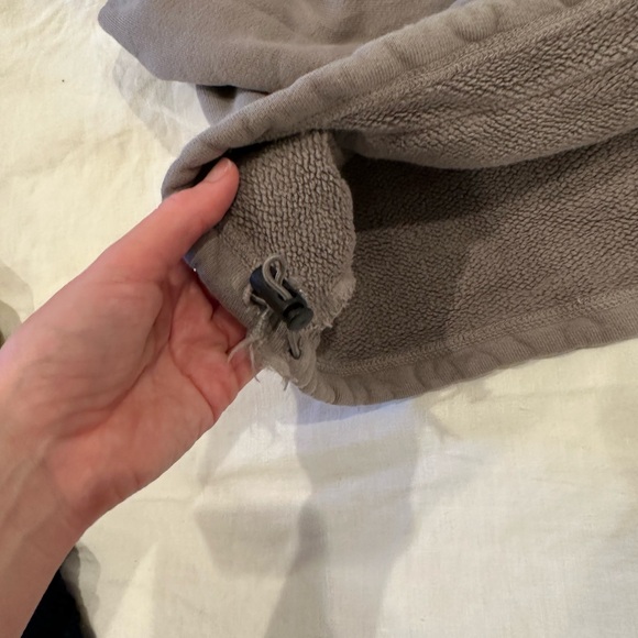 Set Active Quarter Zip Sweatshirt - Picture 3 of 4